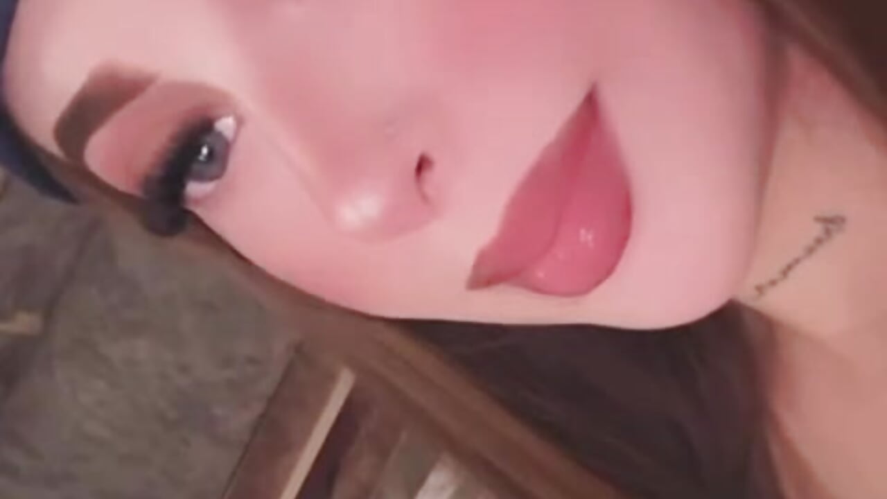 Kiss ❤️ - video by kristal_blond cam model