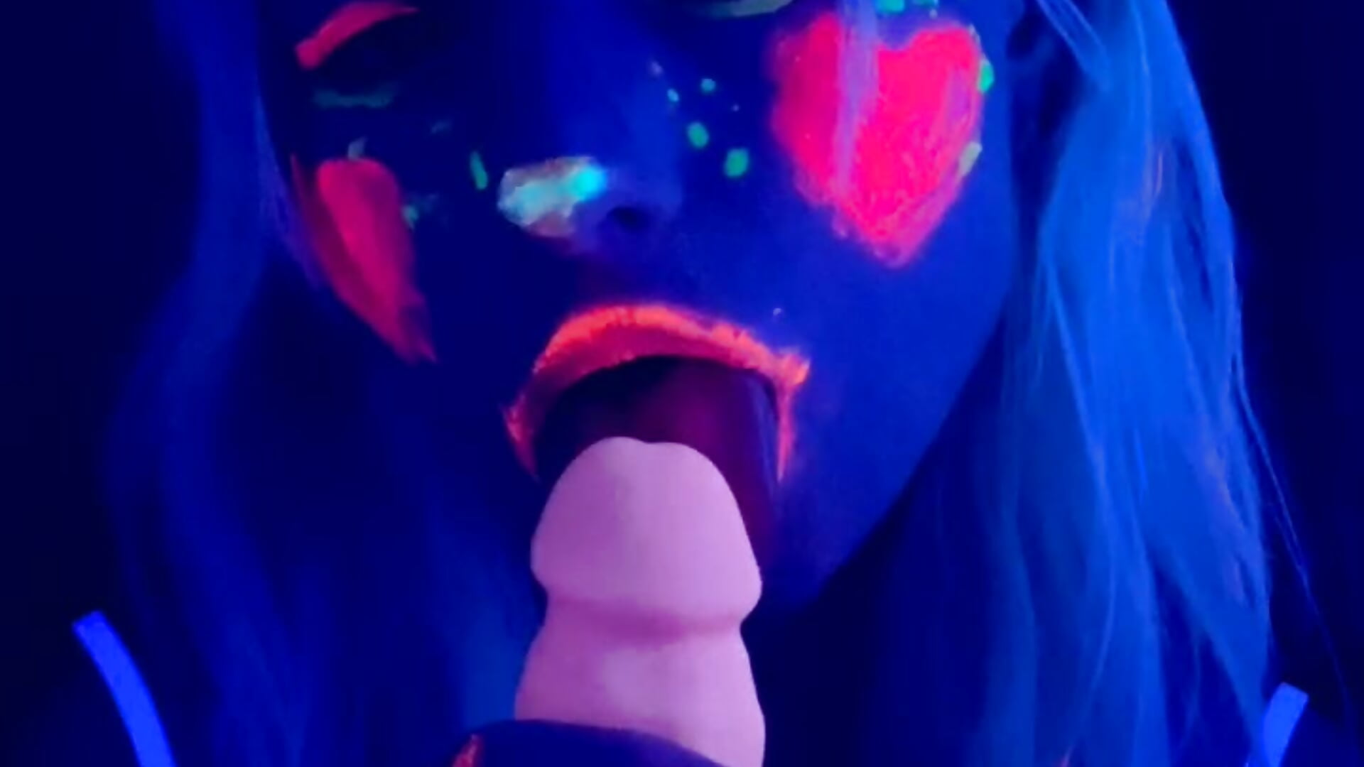 neon show - video by melisa_white1 cam model