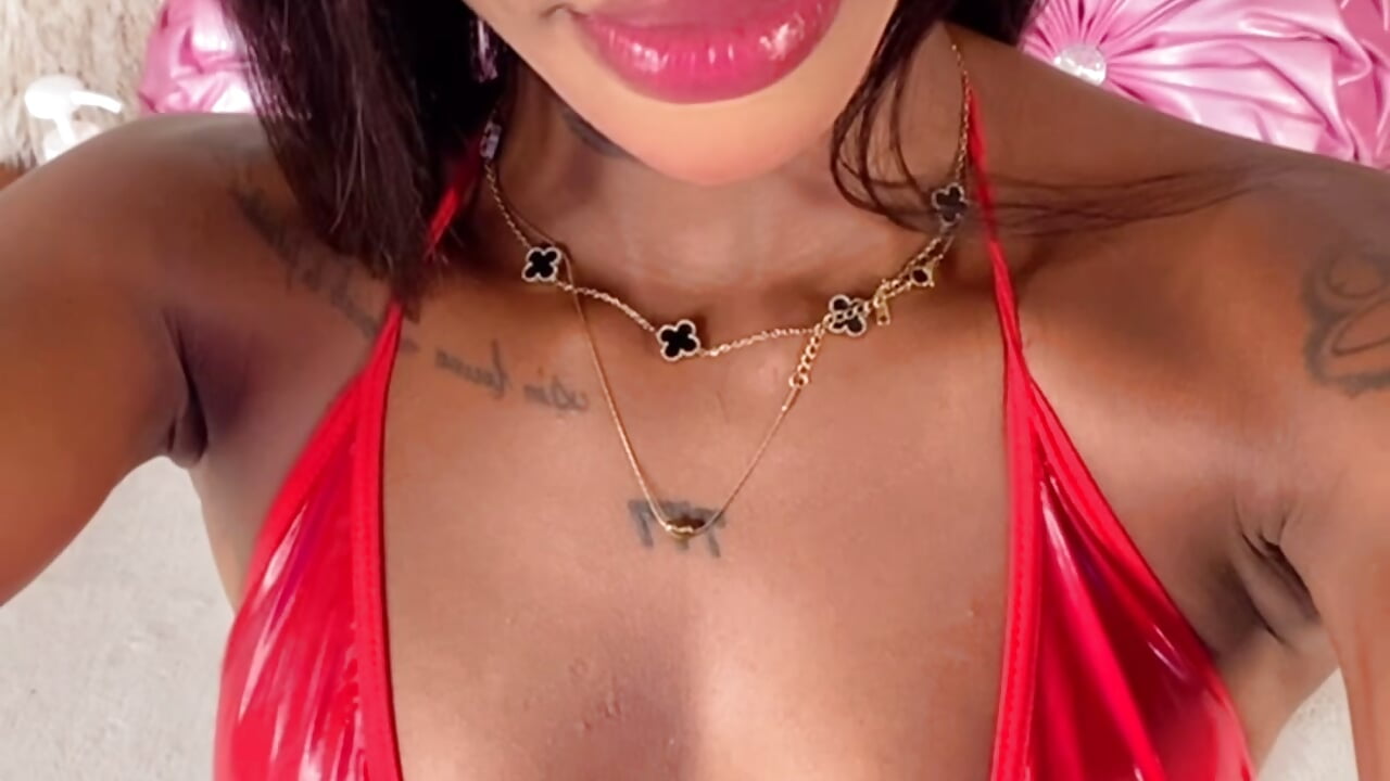 profile-intro-video-1761117485 - video by CahitlinBell cam model