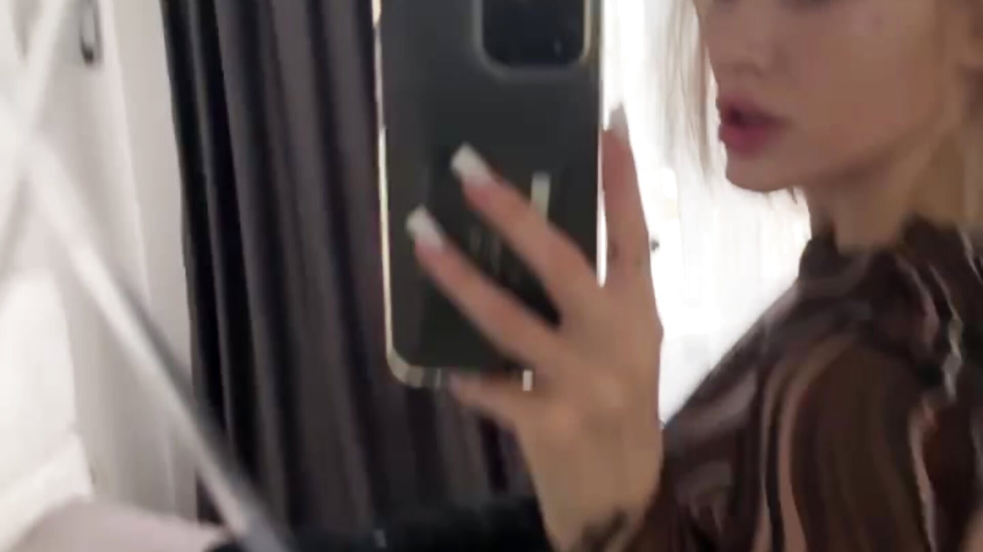 Just me - video by Golden_Aline cam model