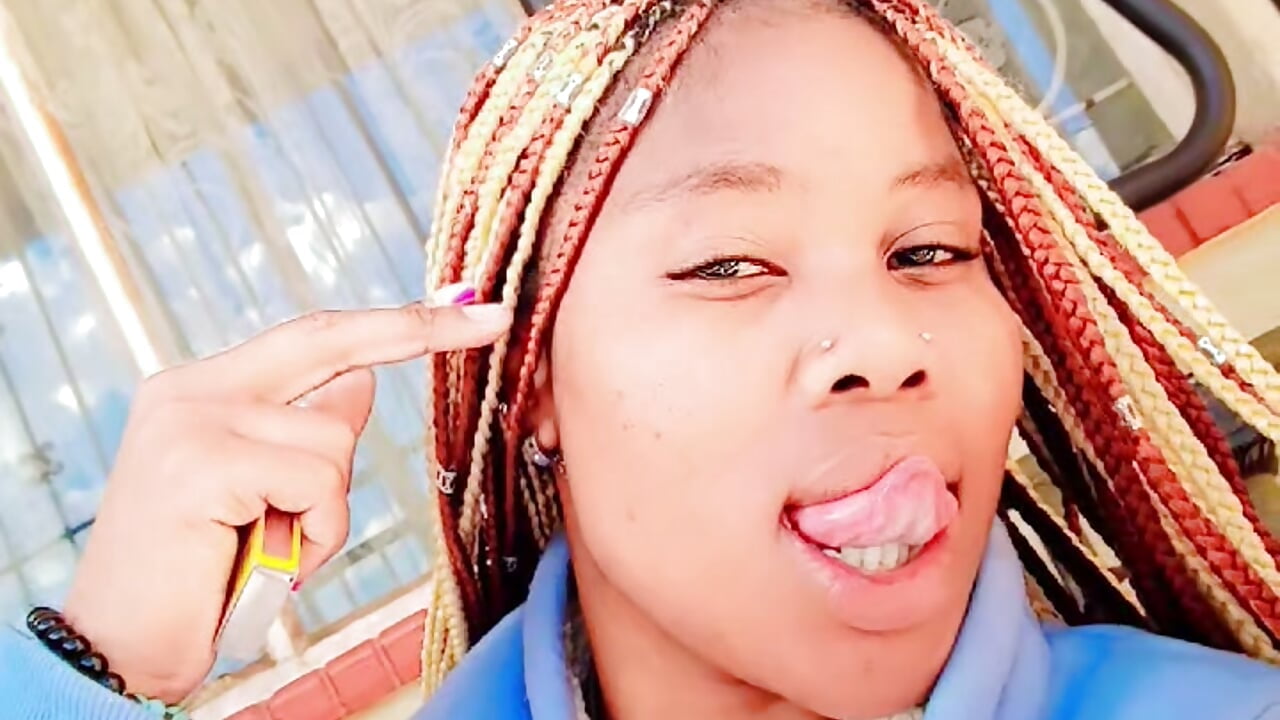 profile-intro-video-1759866879 - βίντεο μοντέλου PerfectionBerrie