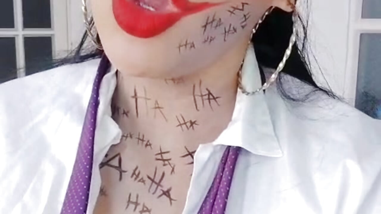 that? that kills everyone? sorry the voices - فيديو من DanielaCortes03 موديل الكام