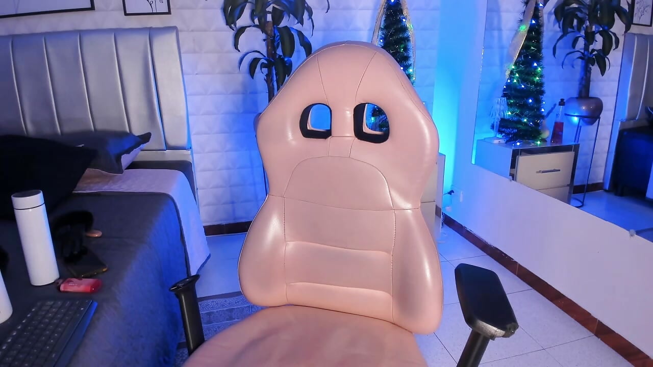 FUCK ASSHOLE NO MERCY - video by bella-green cam model