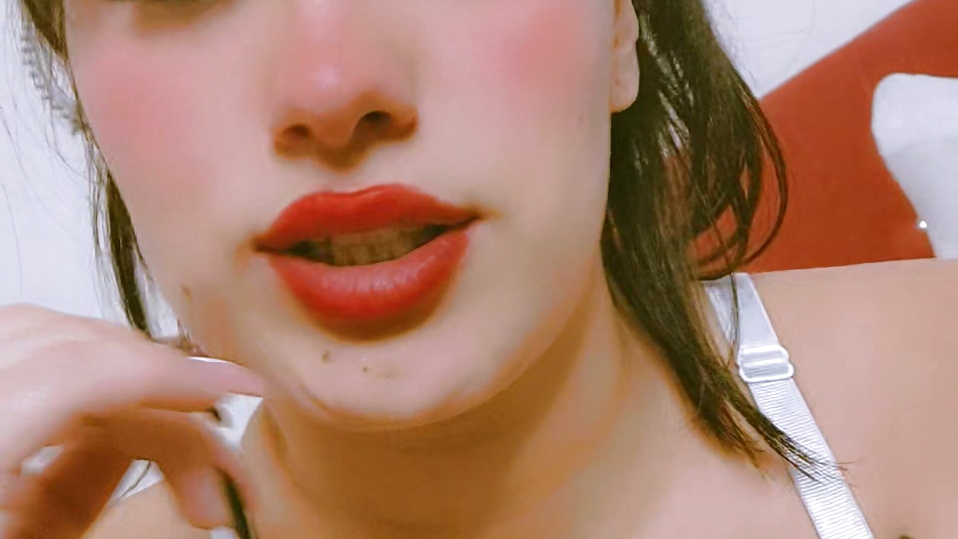 This is how you make me feel when you do what I like - video by LucianaTomson cam model