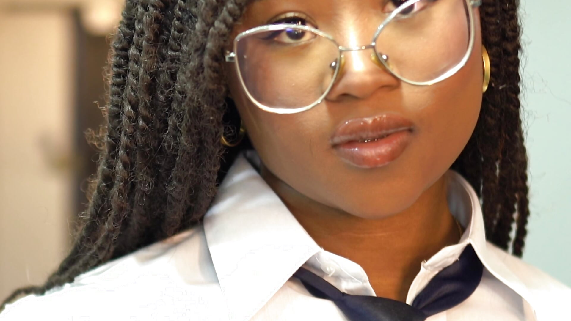 Shall I tidy up your desk? - відео від вебкаммоделі Anneth__M