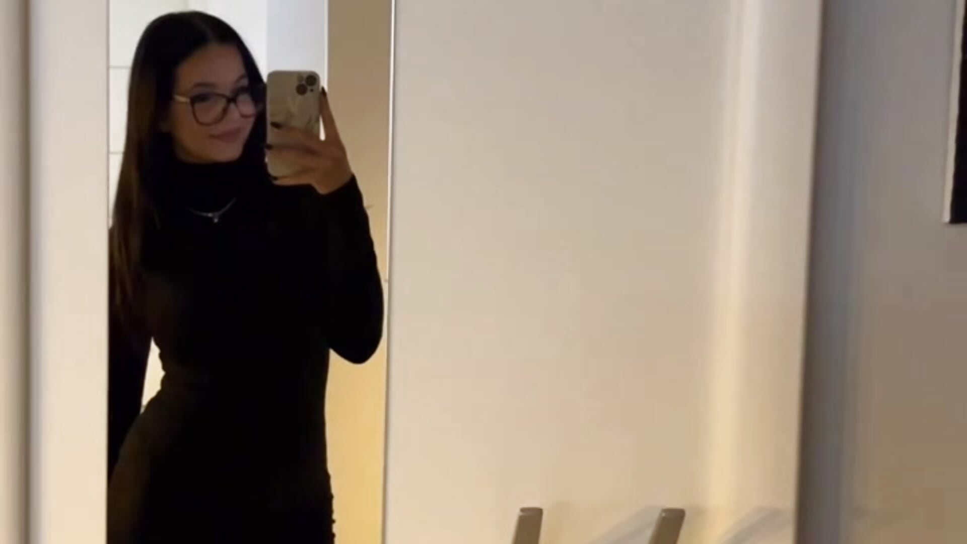 744de905146744a9abed93b78627ab04 - carla_italian 캠 모델의 동영상