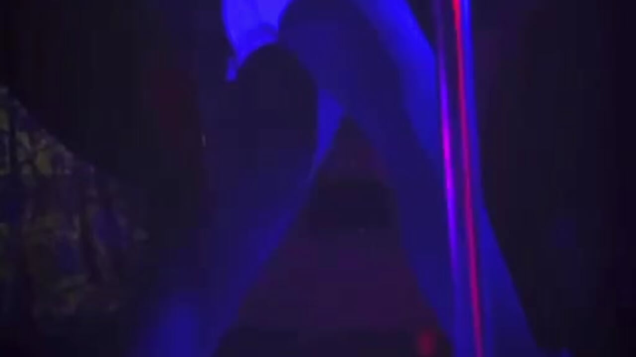 housemaid on the pilon - video by MakiimaStar cam model