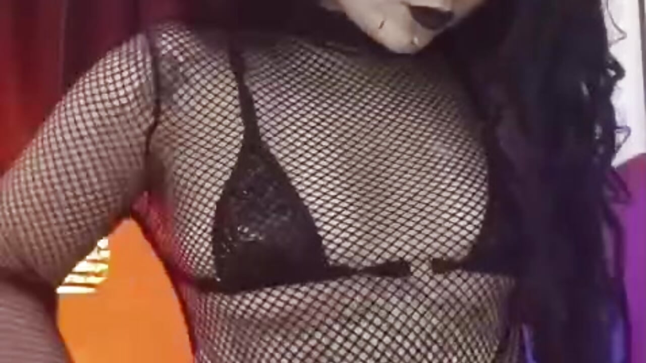 Japanese art of rope bondage (Shibari) – video modela na kameri sophy_rock