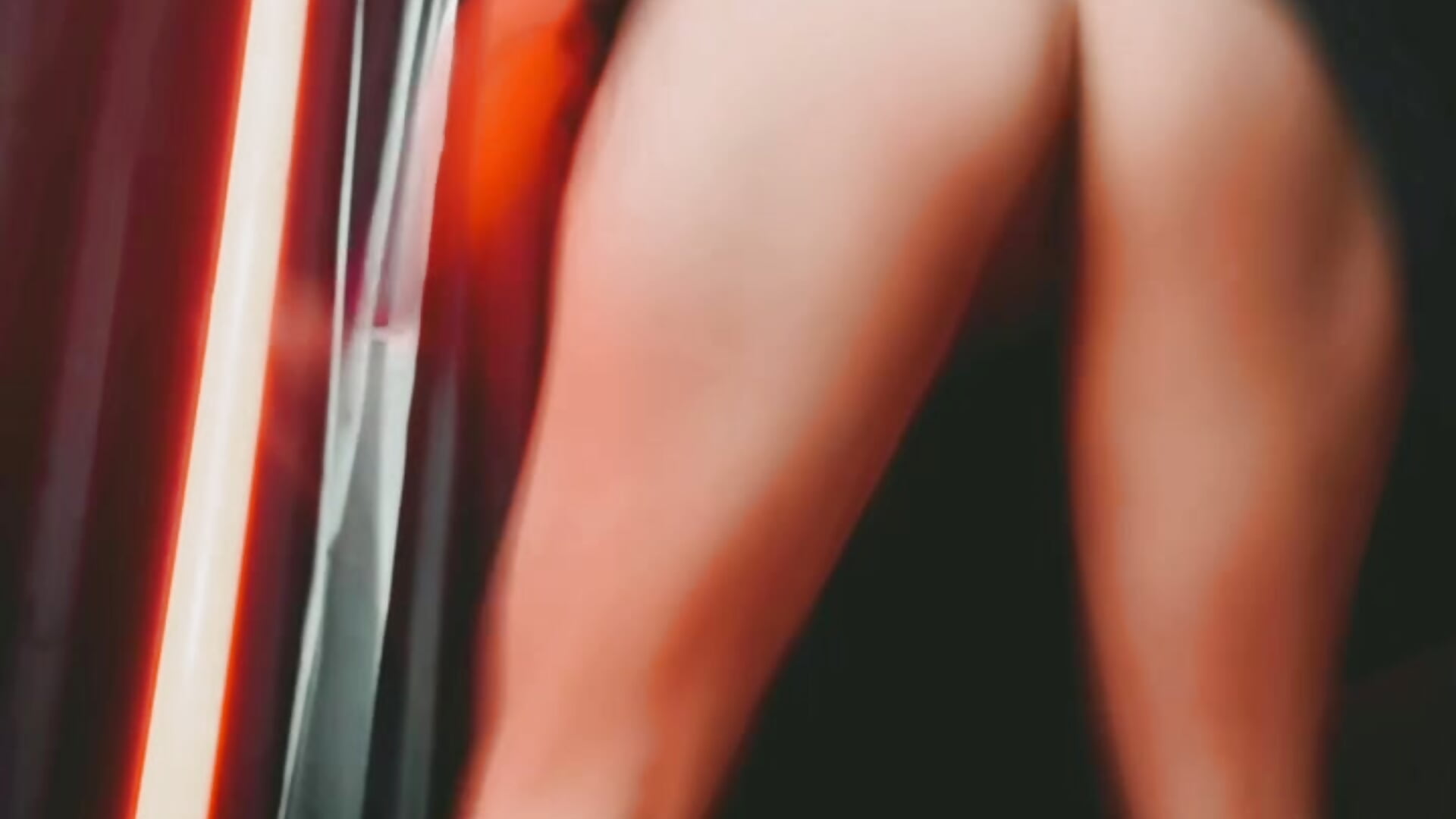 shake that round ass front of you