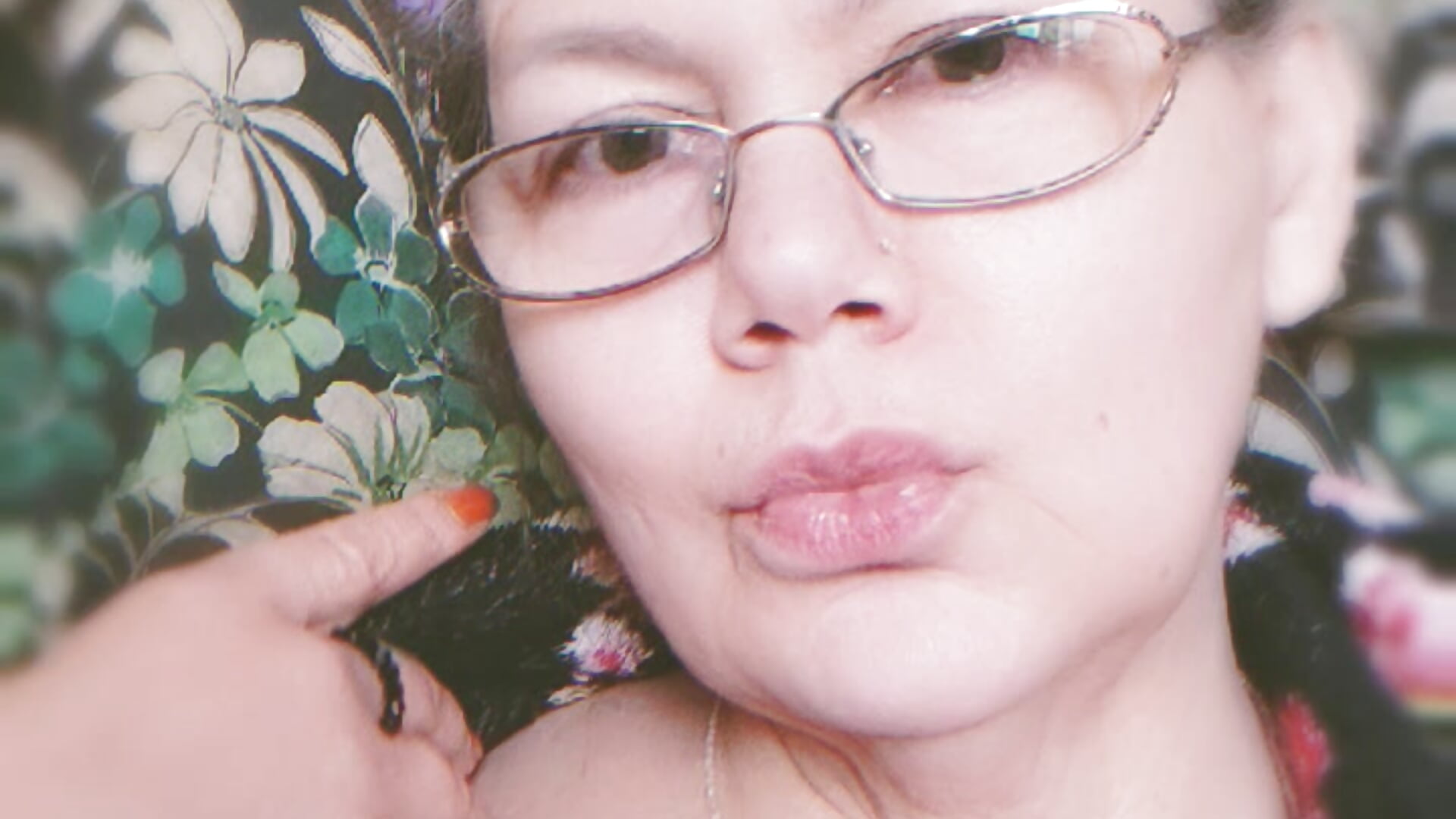 ❤️Good excited morning! I wish you a nice day! Hugs....❤️ - video by Snezhana cam model