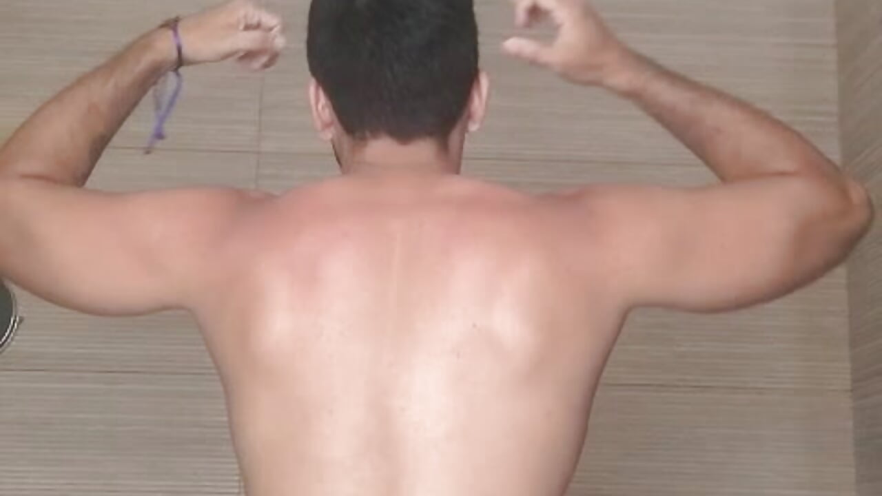 seducing you - video của người mẫu cam muscle_ares