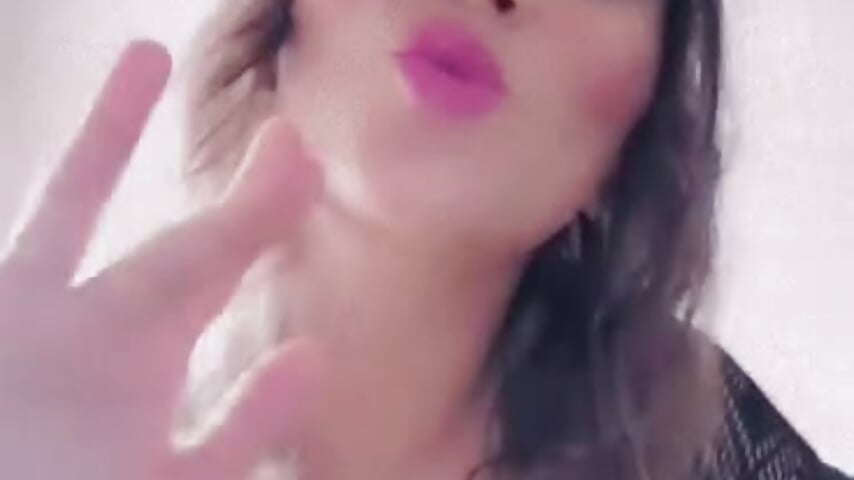 WhatsApp Video 2023-08-07 at 4,30,56 PM - סרטון של amy__star26, דוגמן/ית מצלמה