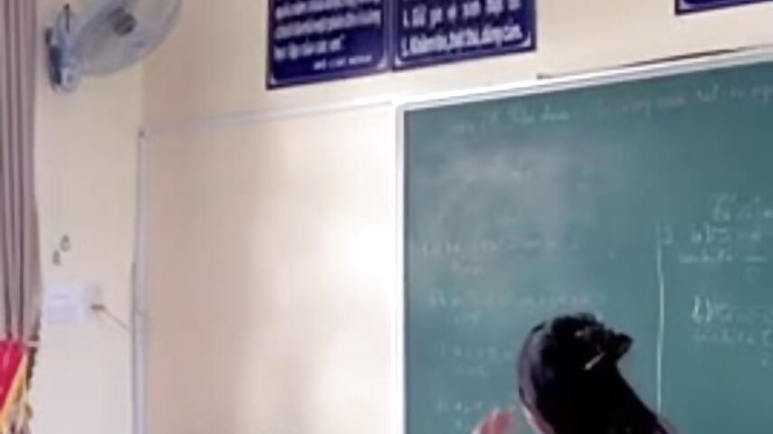 trim,D3BB0431-1457-4085-B508-9C09237590AF – video od webkamerové modelky _Math_