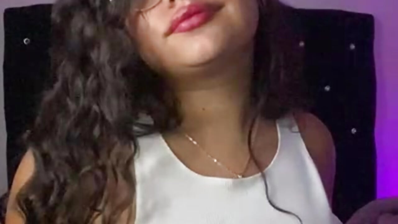 Mmm yummy 🥰 - video by Miaa_Smiith1 cam model