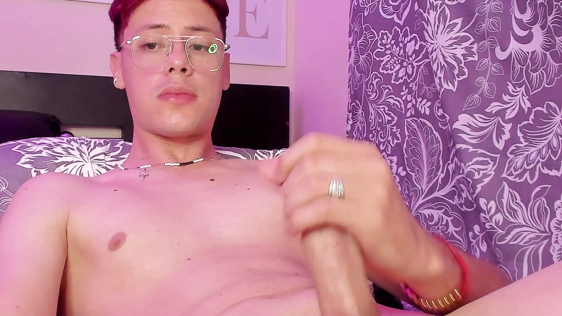 BIG CUM - video by david_stylex cam model