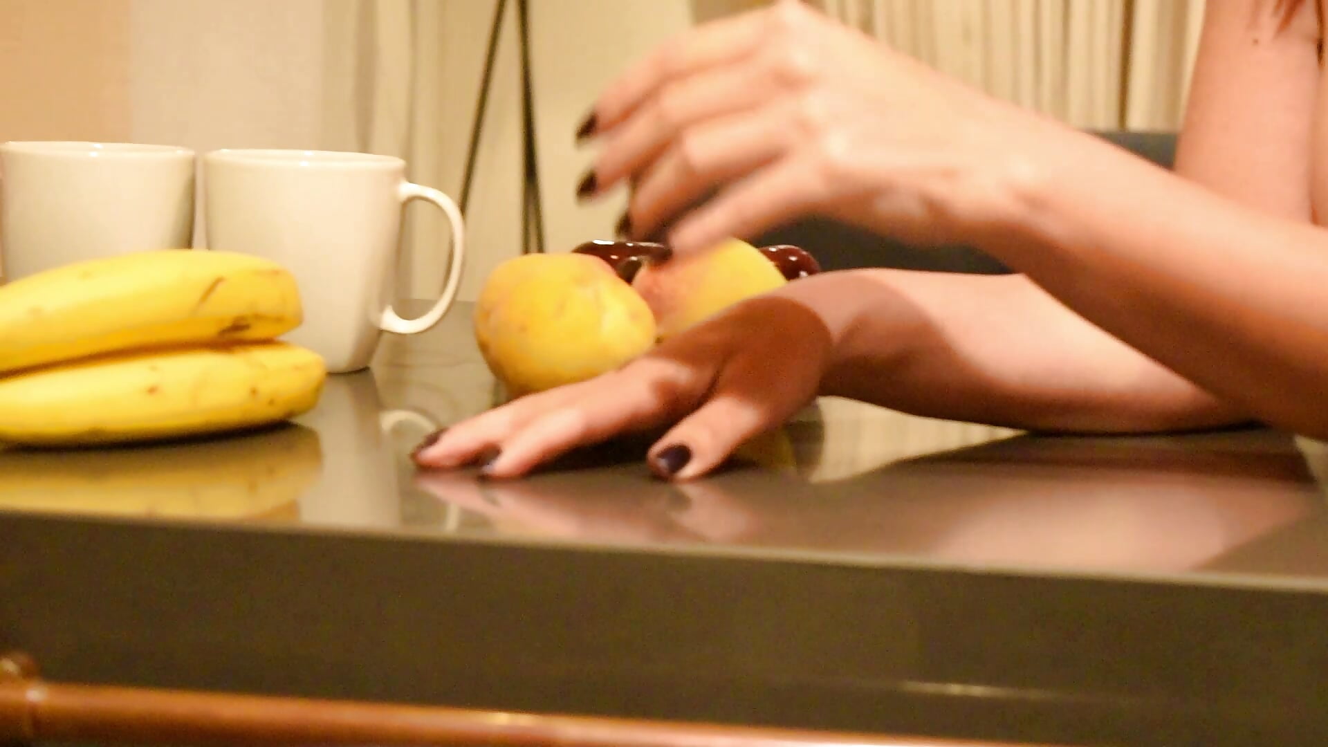 sexy banano - video của người mẫu cam Capriijonesxxx
