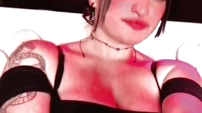 public - video by CharlotteEvans__ cam model