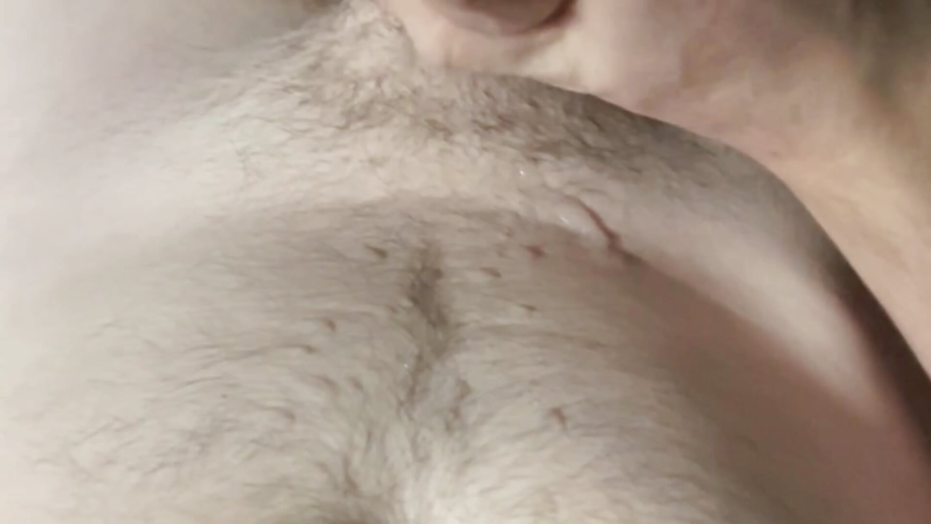 Shoot a big load all over my stomach - Vídeo de lucasbradley15