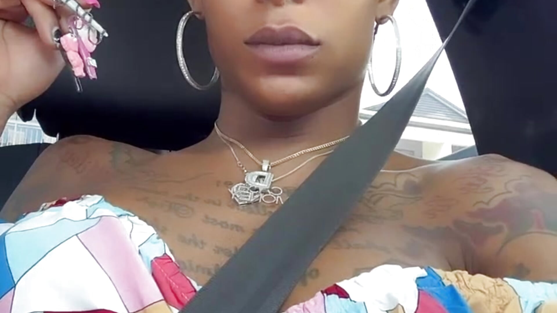 trim,6F5738B0-0252-4A79-9E9F-114875C3CAA3 - วิดีโอโดย Destiny954 โมเดลแคม