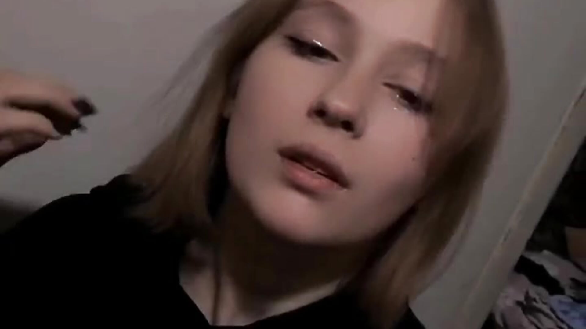 Love me - video by SweetyMolly cam model