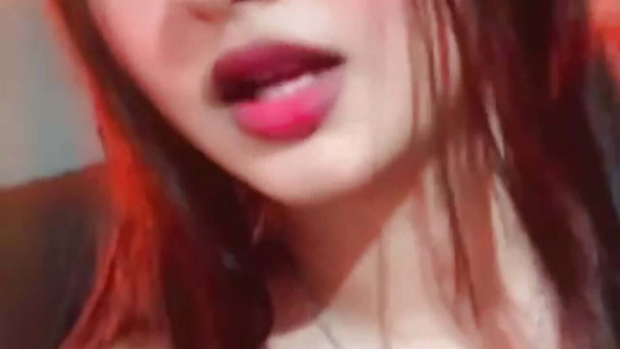 Lips - video by Kittyy_Hott_ cam model