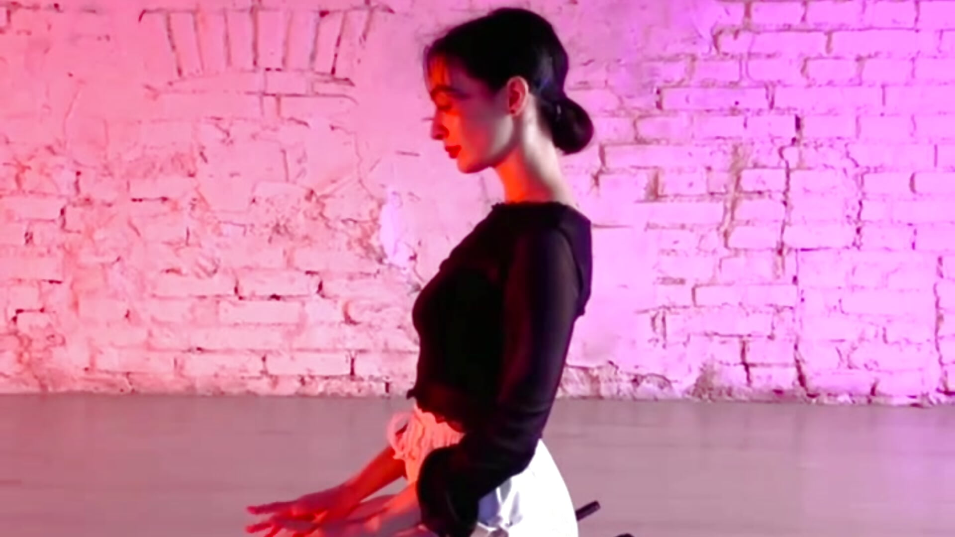 plastic movements🫦 - video av MarieKarma cam-modell