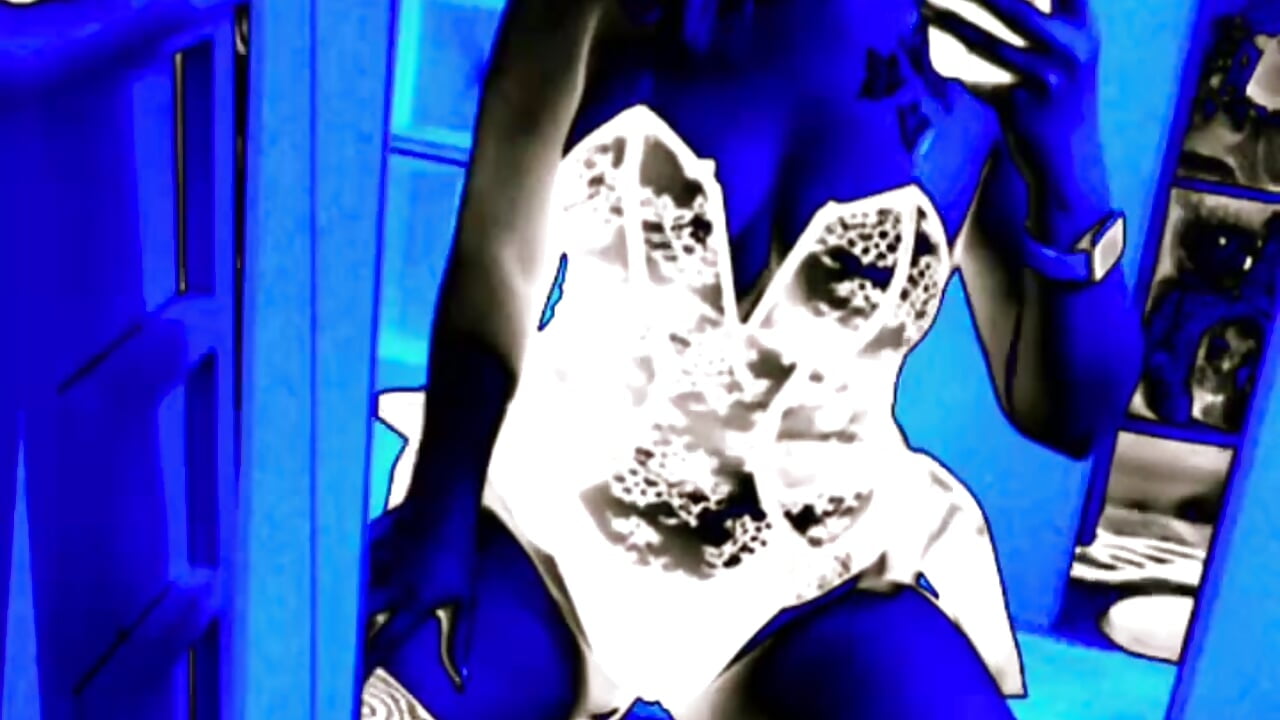 I aim to please & I love to tease 😉😘🫦👅💋🍆💦 - video by xxcurvyjessiexx cam model