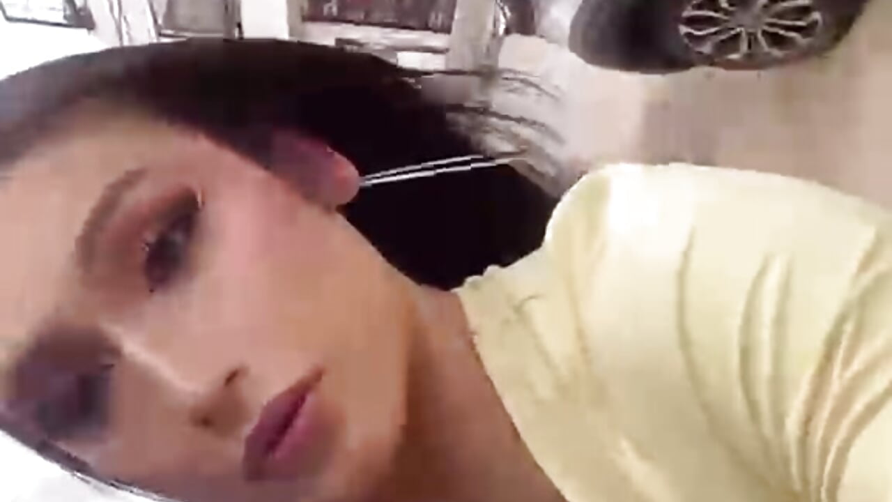 Vídeo em tendência de modelo na câmara scarlett_taylor007 7019