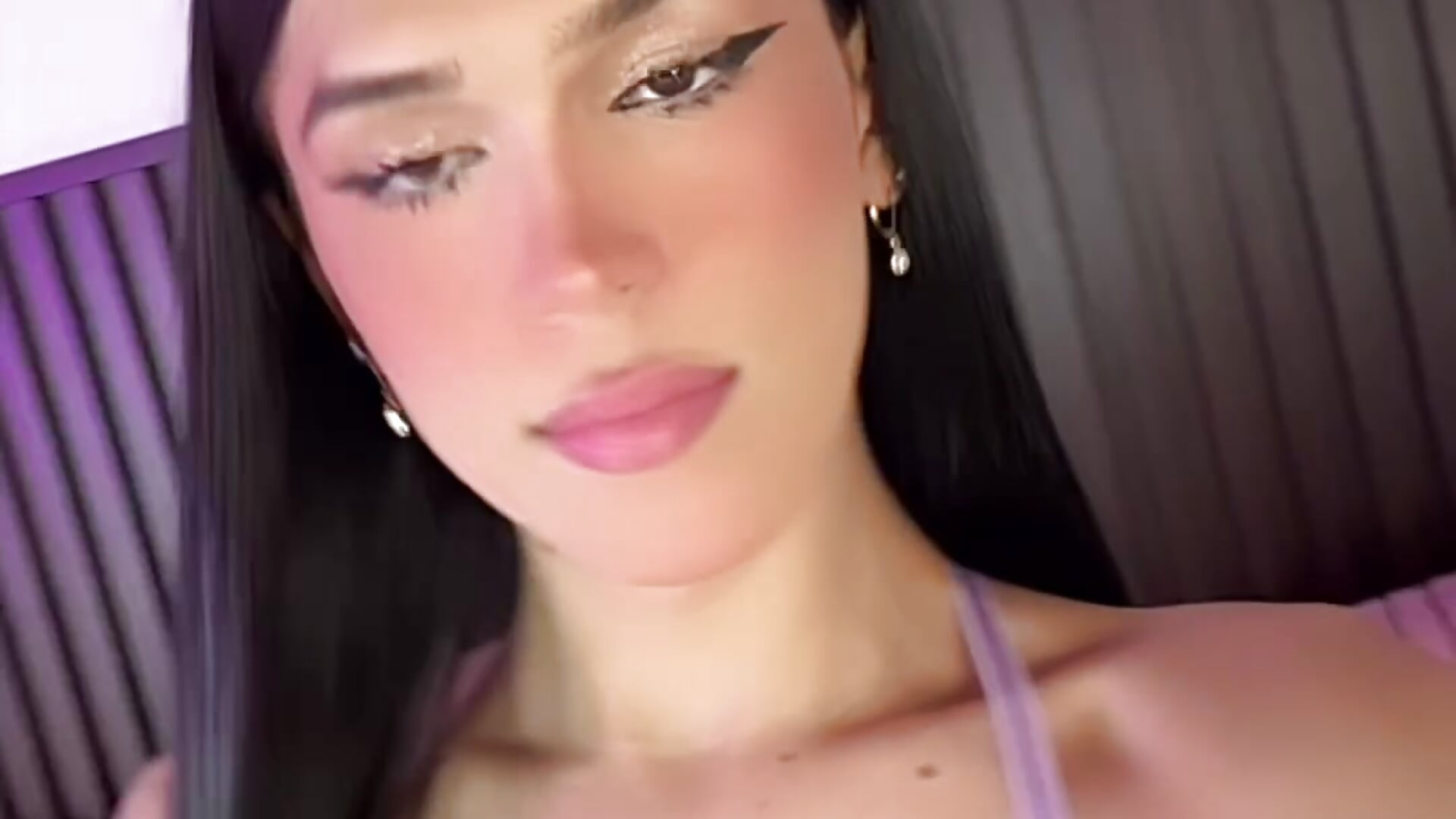 Just see beautiful ☺️ — filmik charlie_uwu, modela(-lki) na kamerkach