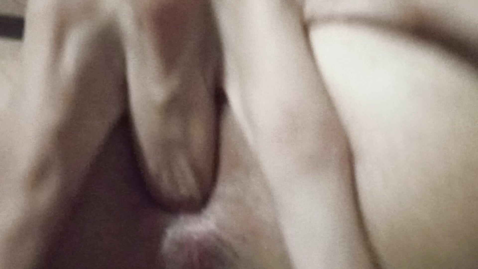 Playing with My finger in My ass - vídeo de la modelo de cam Andrea_Lopez11