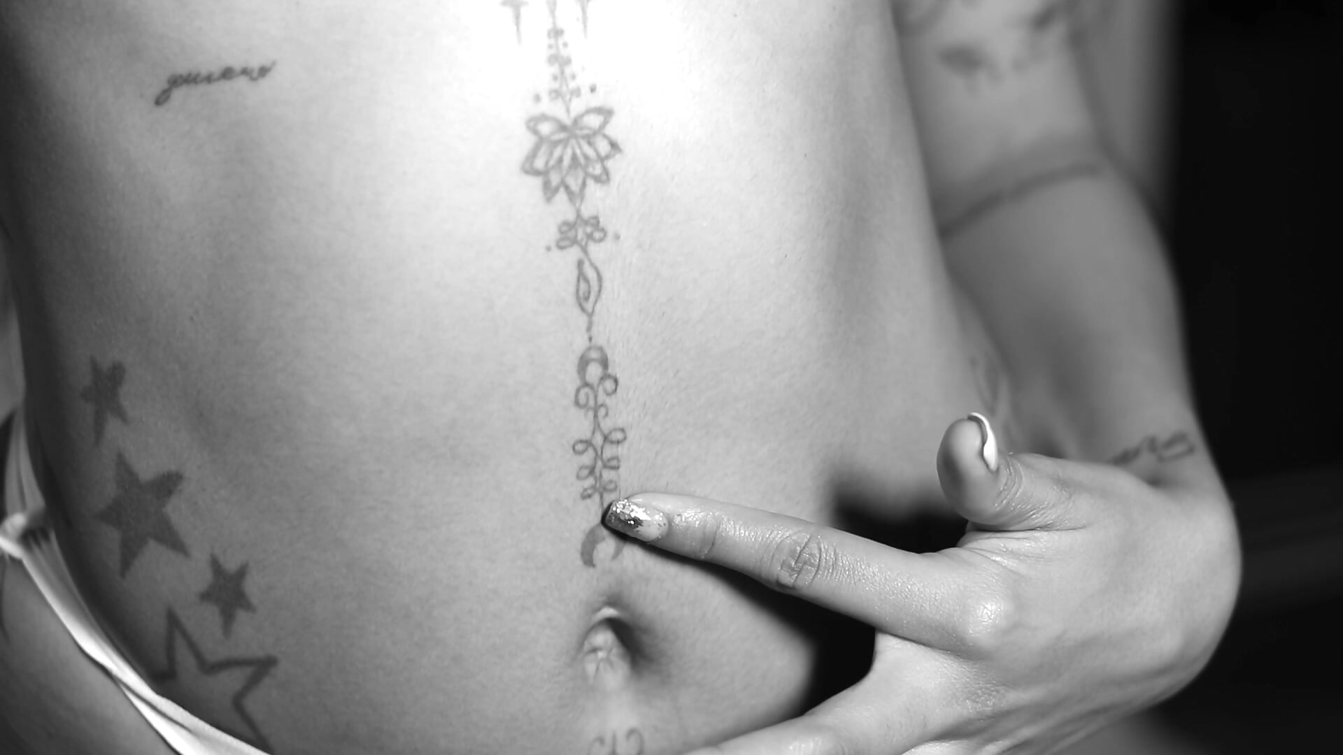 My lips and my body anly for you - video by StefanyRoss cam model