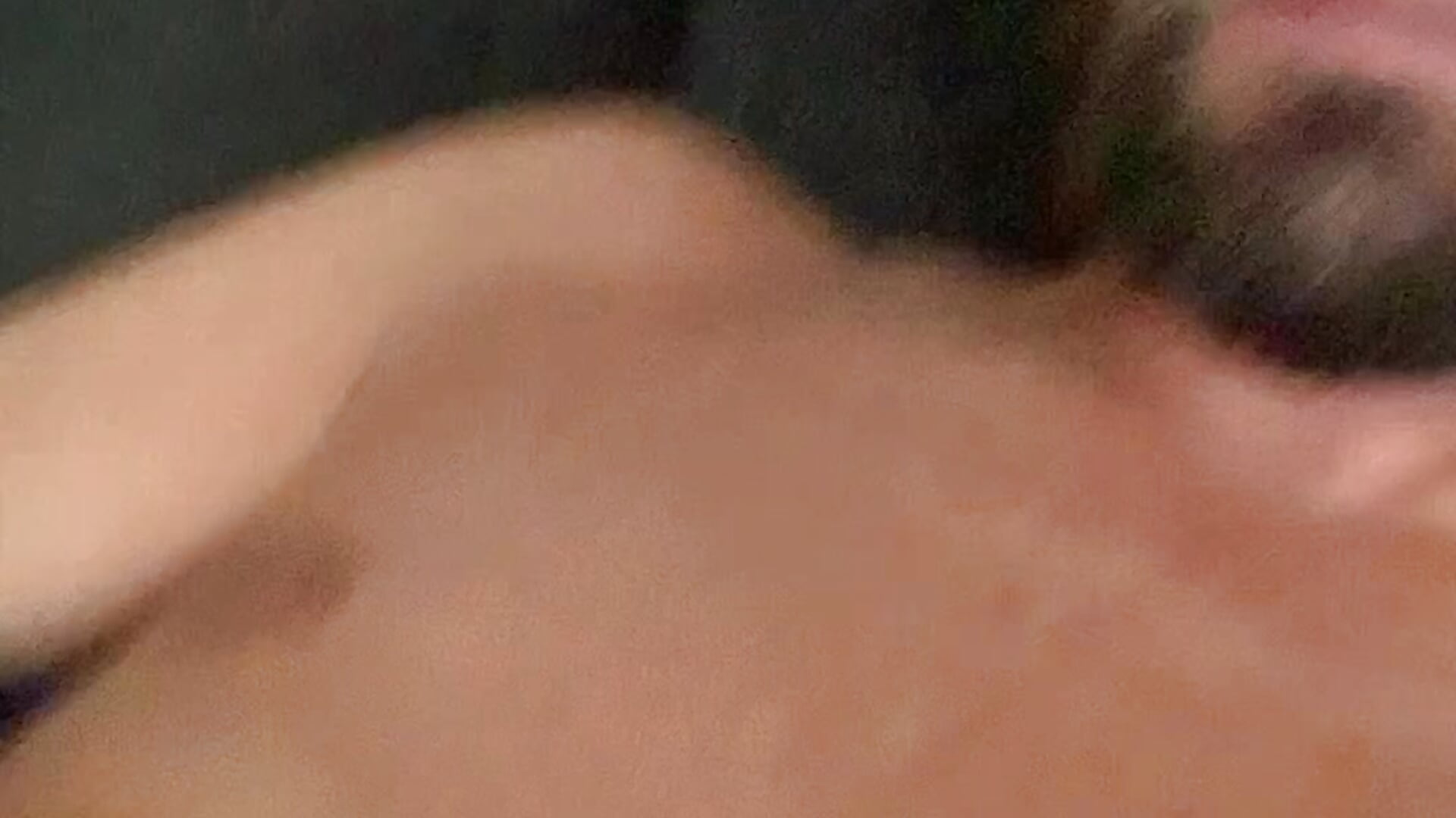 Playing - vidéo du modèle de showcams TB1977DK