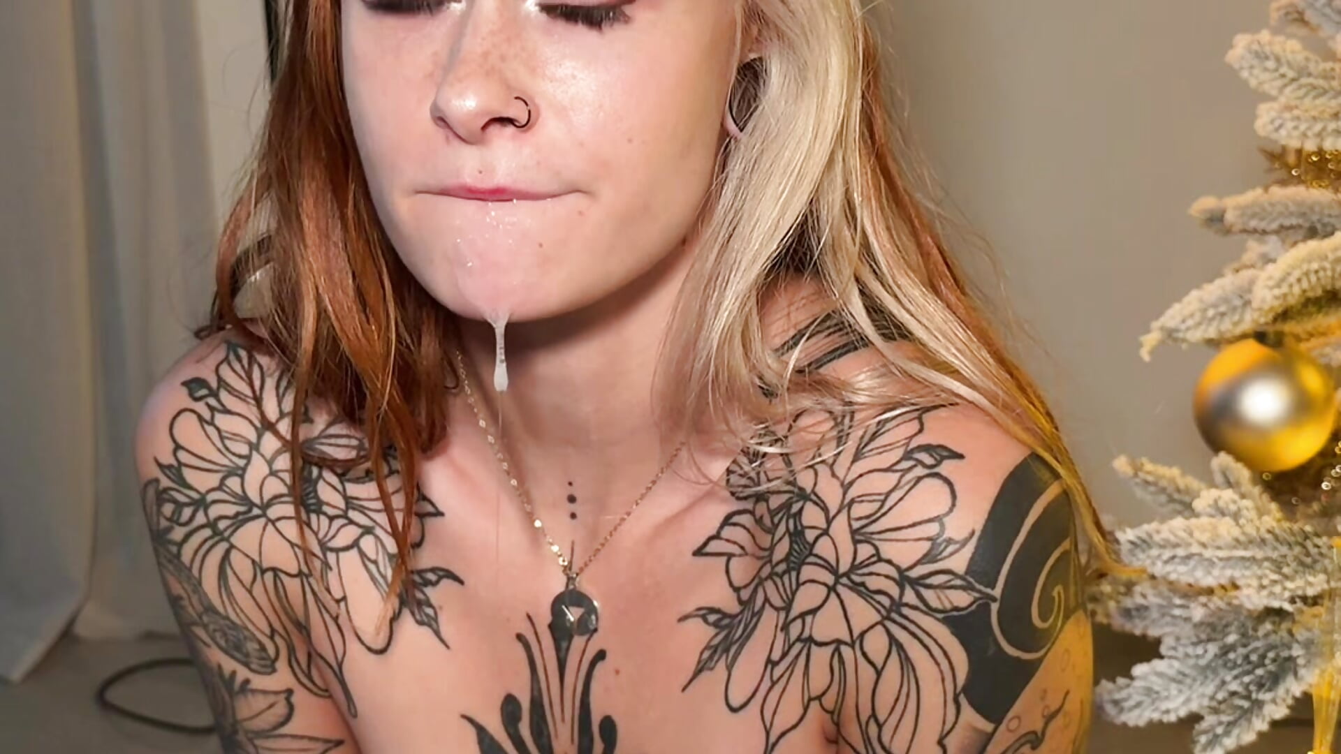 MOST INTENSE BJ! He cums deep in my throat - video by SallyDinosaur cam model