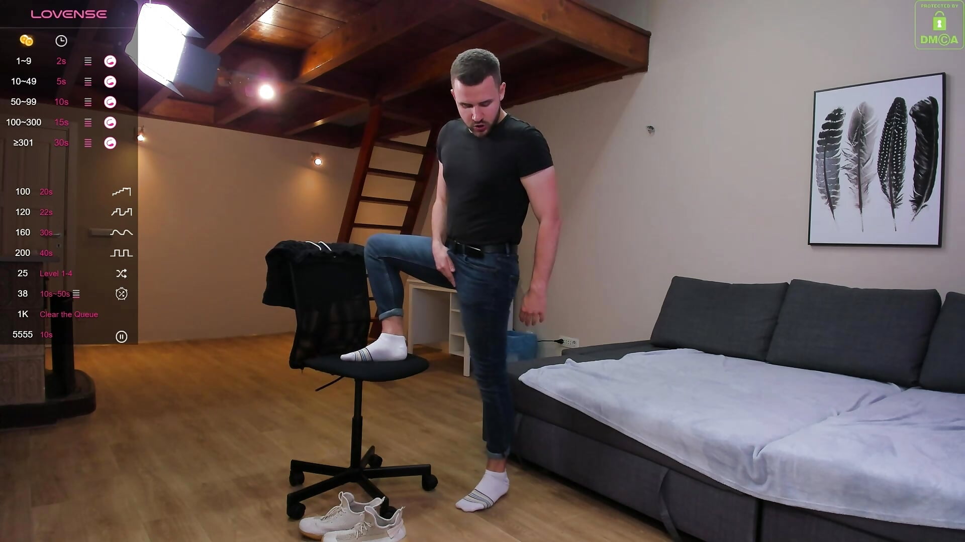 Are you into guys with jeans? - video di EnriqueBarberry modella di cam