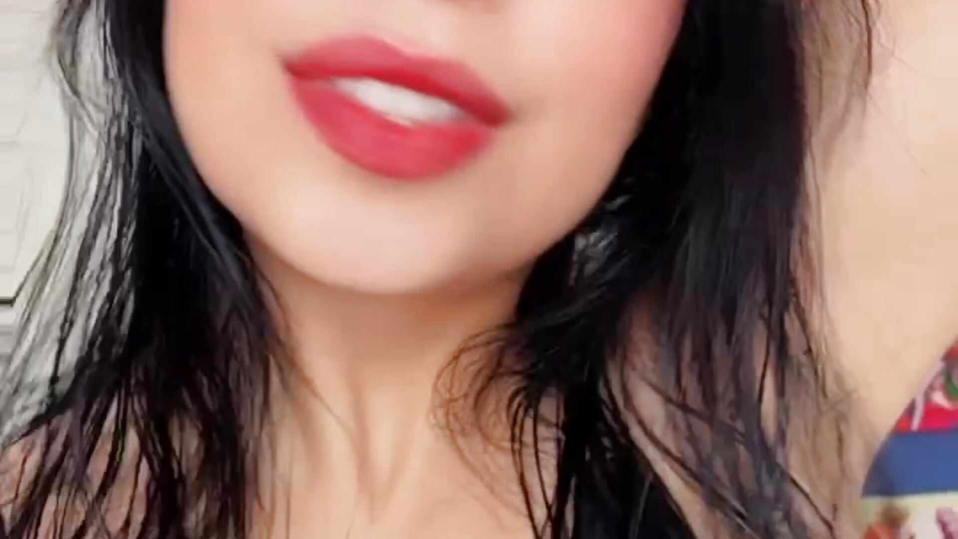 Let me kiss u 😘 - vidéo du modèle de showcams TessaXmith