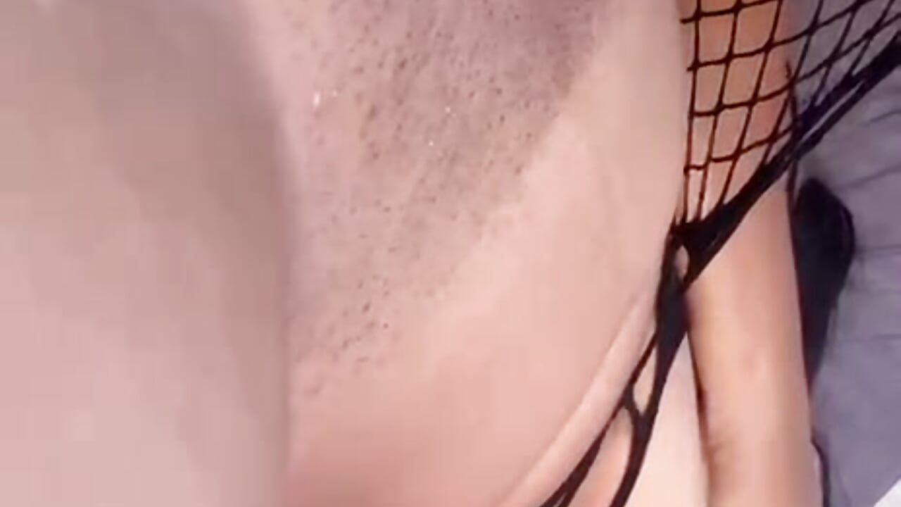 Delight how I fuck my pussy 🫦 - video by BrendaBrooks cam model