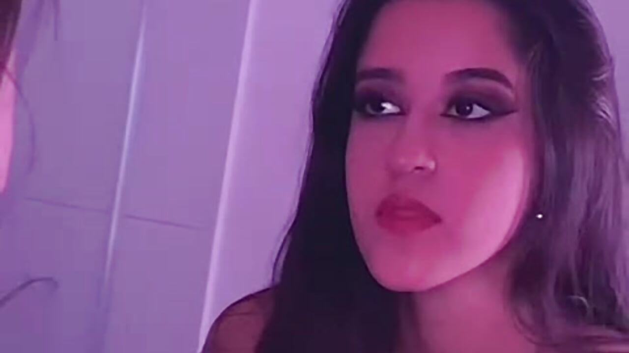 Know a little about me and I want to know a little more about you - video by Alisson-sweety cam model