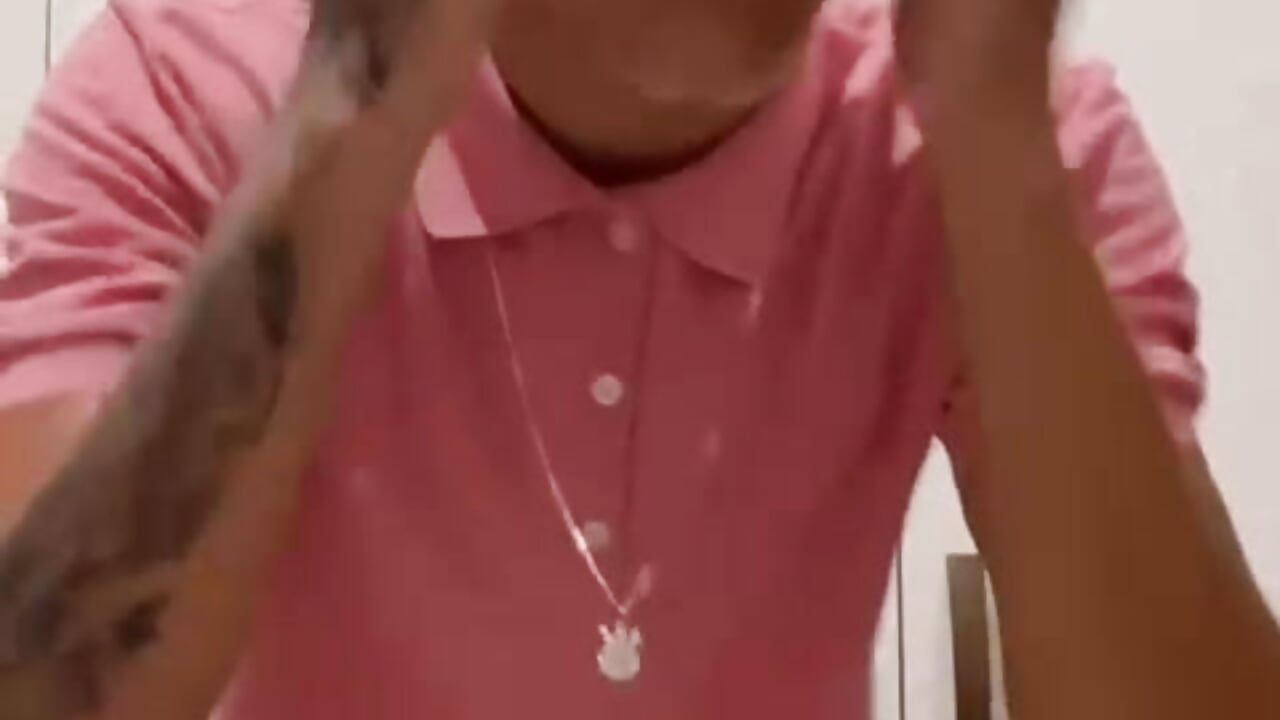 33e4cf81-769e-48a5-8378-ffb957345a8a-1_all_537 - video by Rolaoba cam model