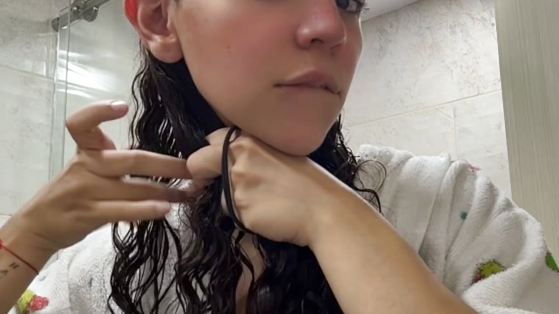 Why am I taking so long in the bathroom? :p - video by uniquerossie cam model