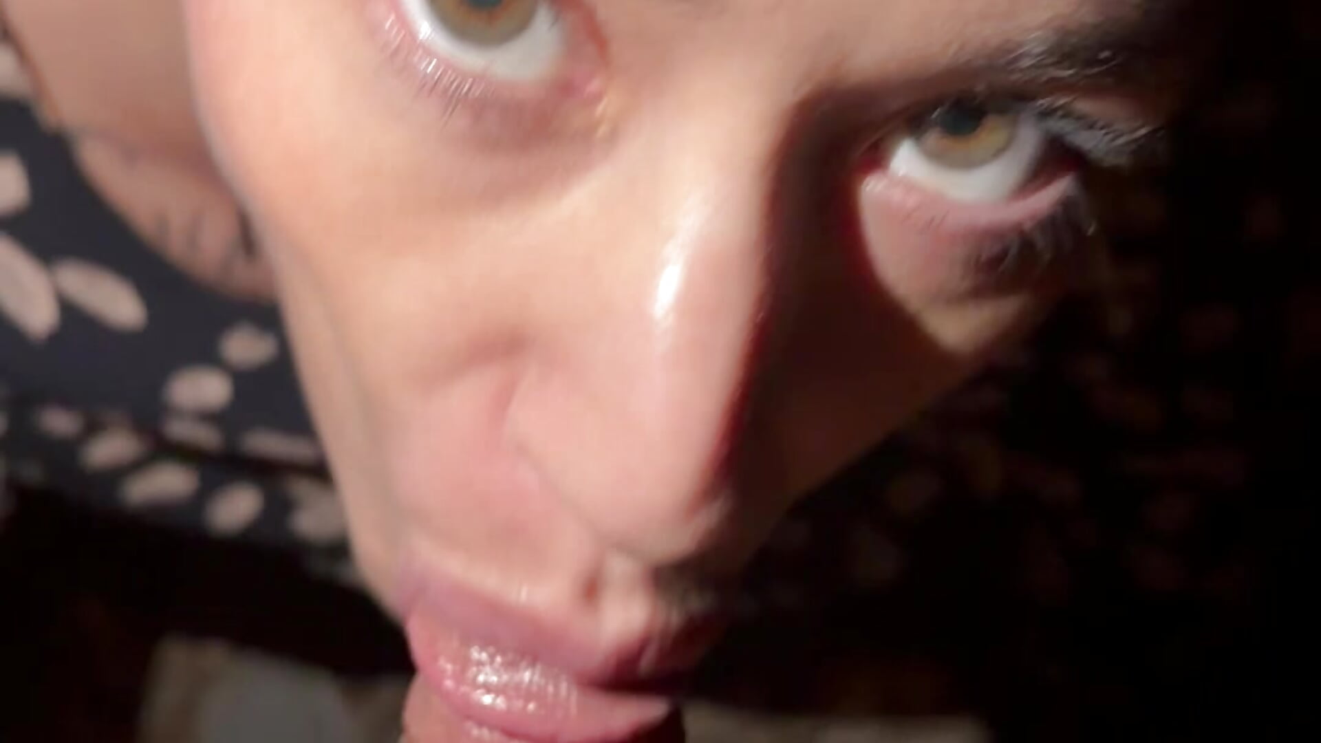 🍭je le suce dans les bois