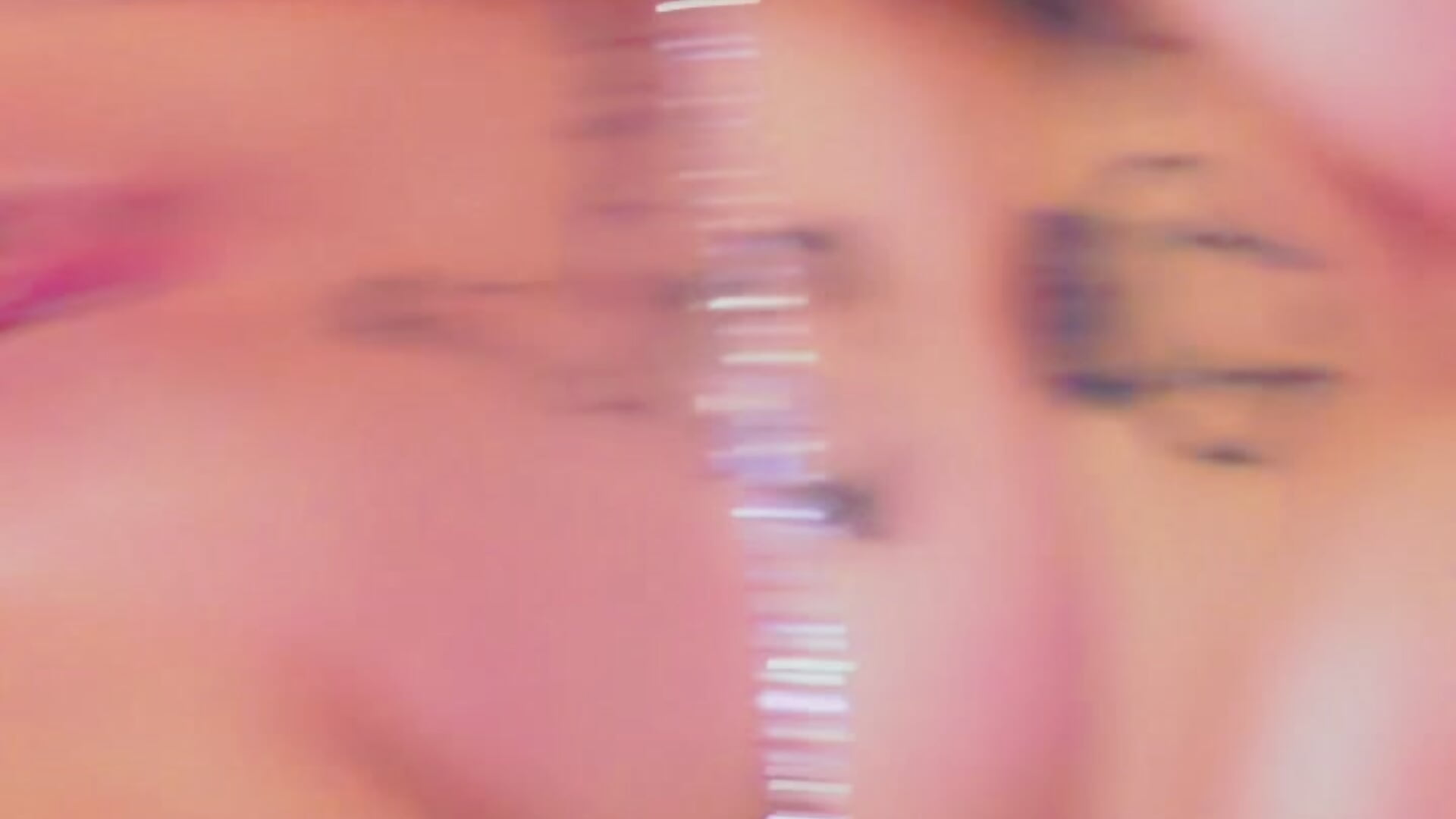 Je fait disparaître le gode entièrement dans la chatte — filmik CHACHOULAND, modela(-lki) na kamerkach