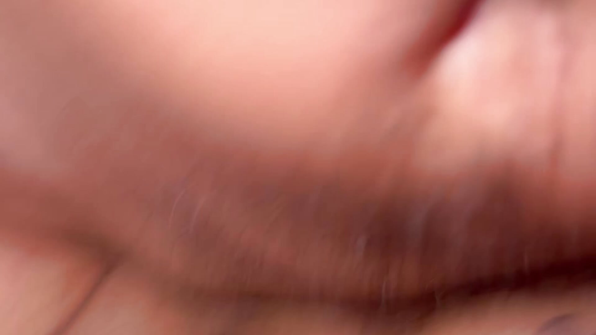 🥵 baise hard en missionnaire + il me lèche les 🦶