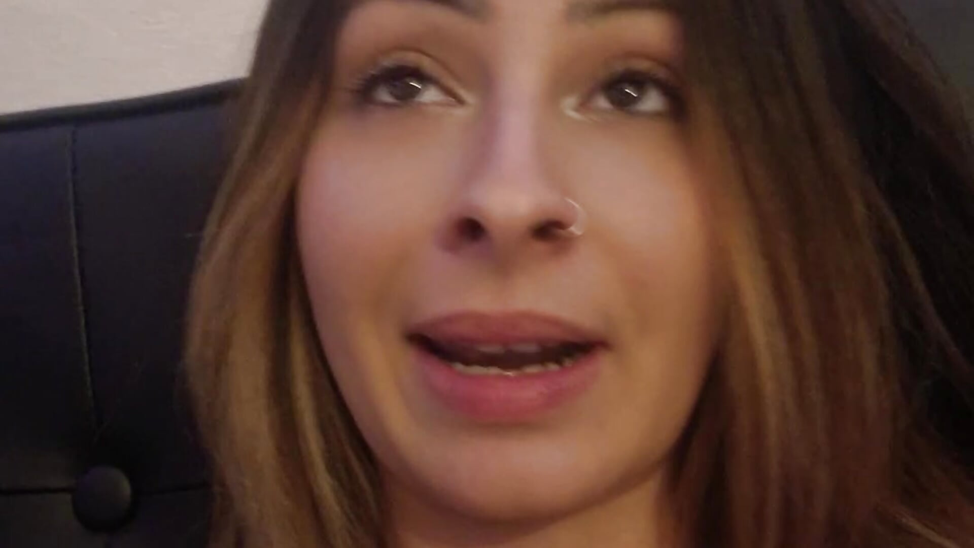 Lábfétisről vélemény / story #videóbanválaszolok - video của người mẫu cam An_g_elly