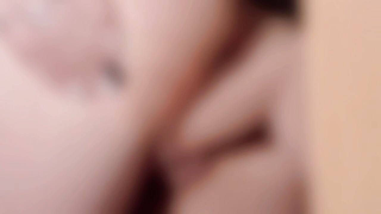 3 új extra tartalom 》szekrényre cuppantott dildóba tolatás 🤭 - video by An_g_elly cam model