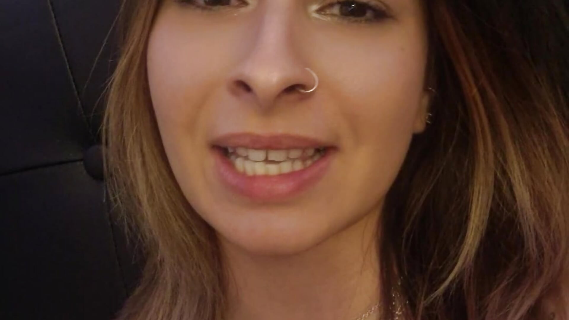 Milyen pasik jönnek be? #videobanválaszolok - video của người mẫu cam An_g_elly