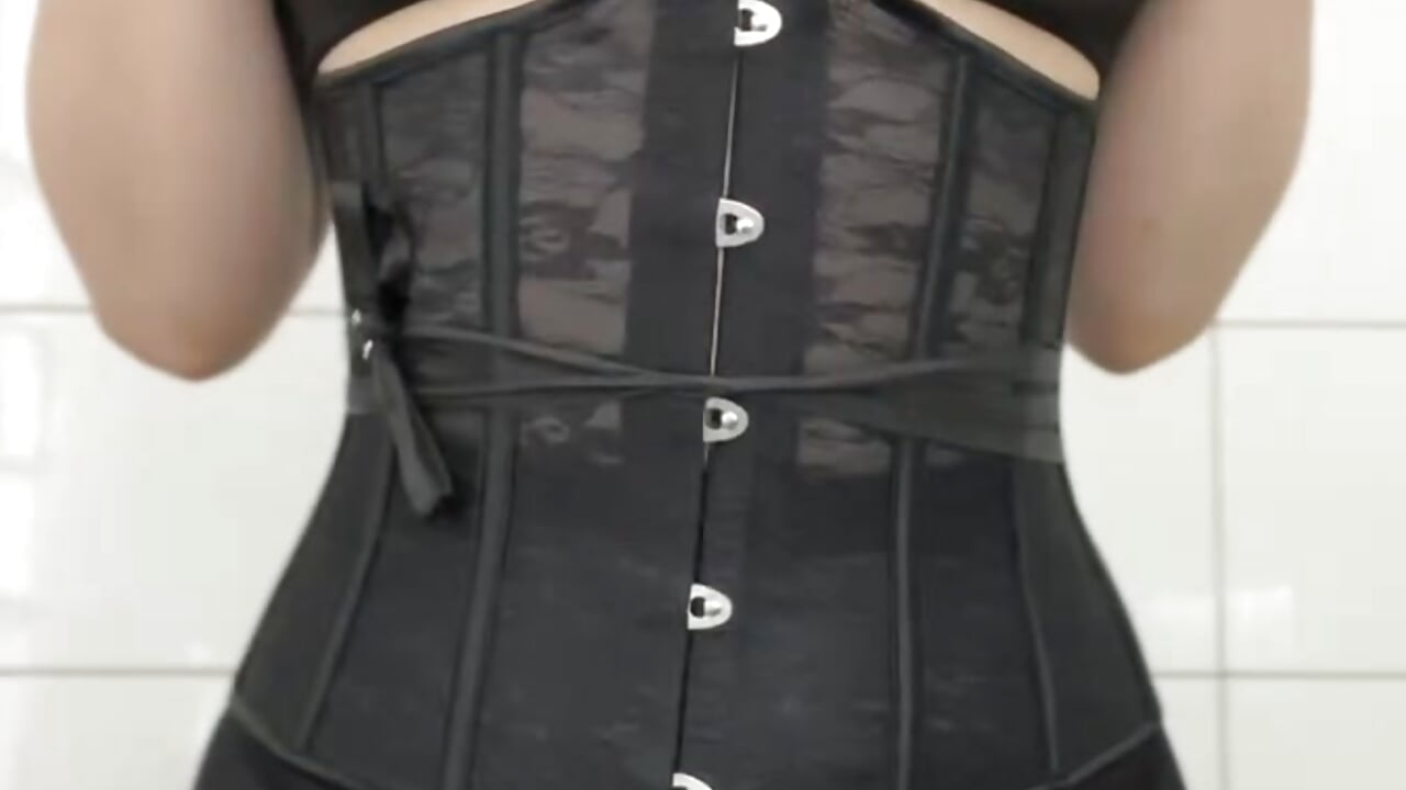 mmmm for corset lovers