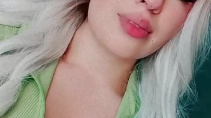 unzip my sweater - video by saraa_hills_1 cam model