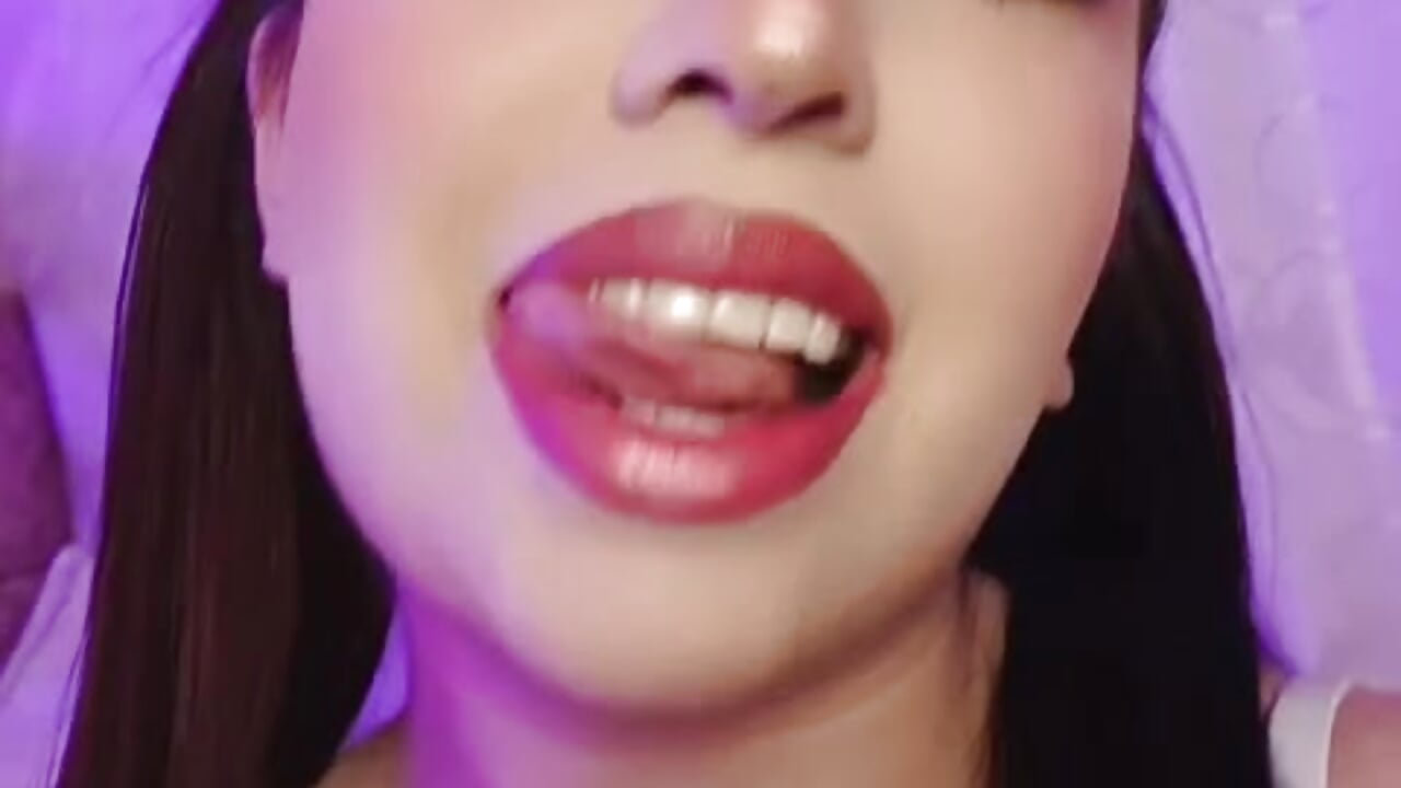 Do you like my new makeup?