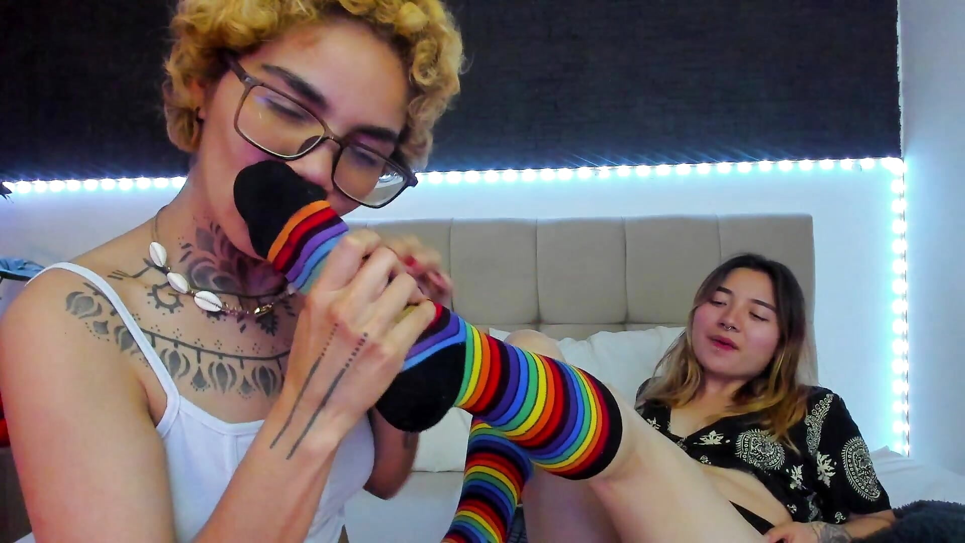 i love suck feet - video by anaroman01 cam model