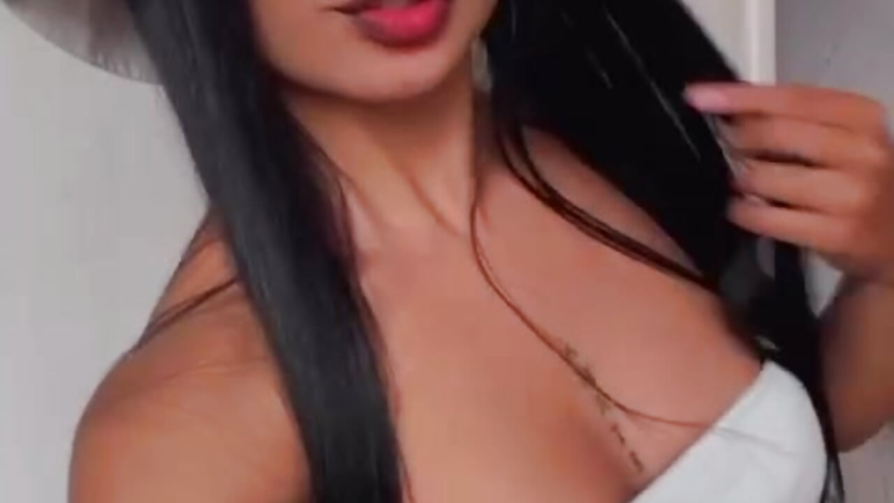 The pretty woman of your dreams🫦😘 - video di daddyissuesss_ modella di cam